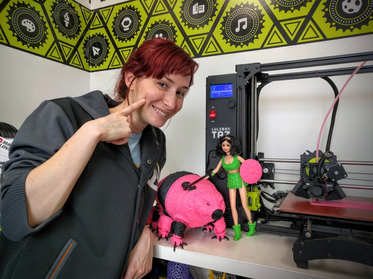 Famous cosplayer Bindi Smalls stopped by for more cosplay 3D printing hardware and was kind enough to do a photo op with Barbie and her battle tardigrade. 